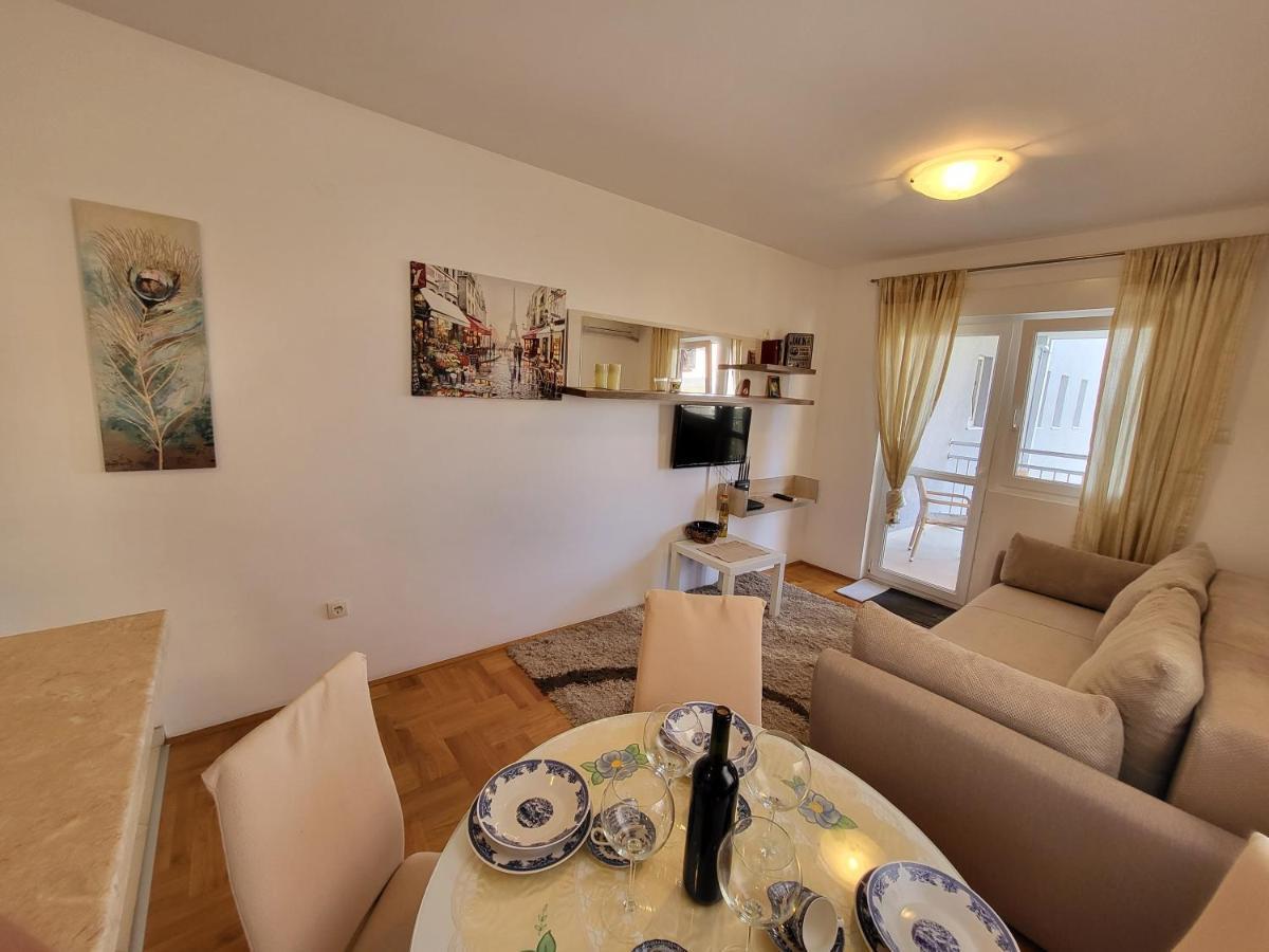 Apartment Rachel Petrovac ภายนอก รูปภาพ