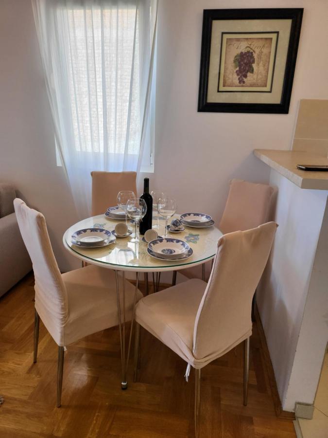 Apartment Rachel Petrovac ภายนอก รูปภาพ