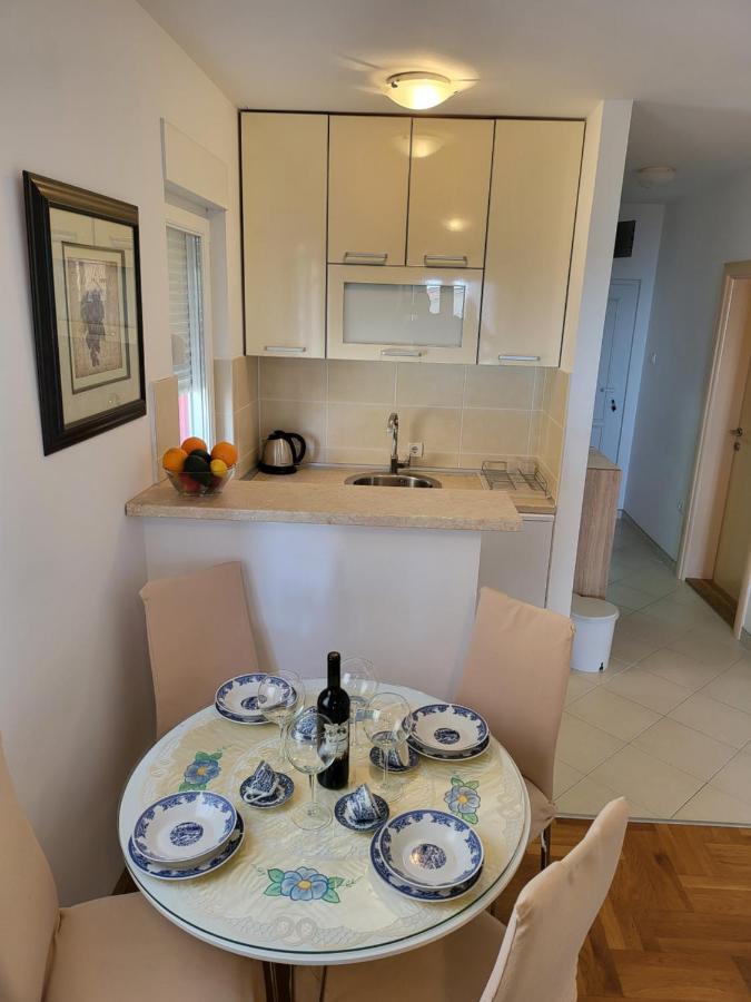 Apartment Rachel Petrovac ภายนอก รูปภาพ