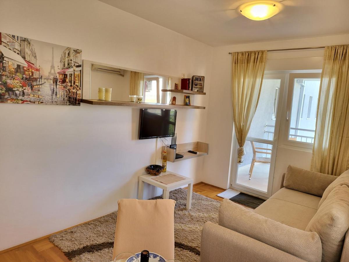 Apartment Rachel Petrovac ภายนอก รูปภาพ